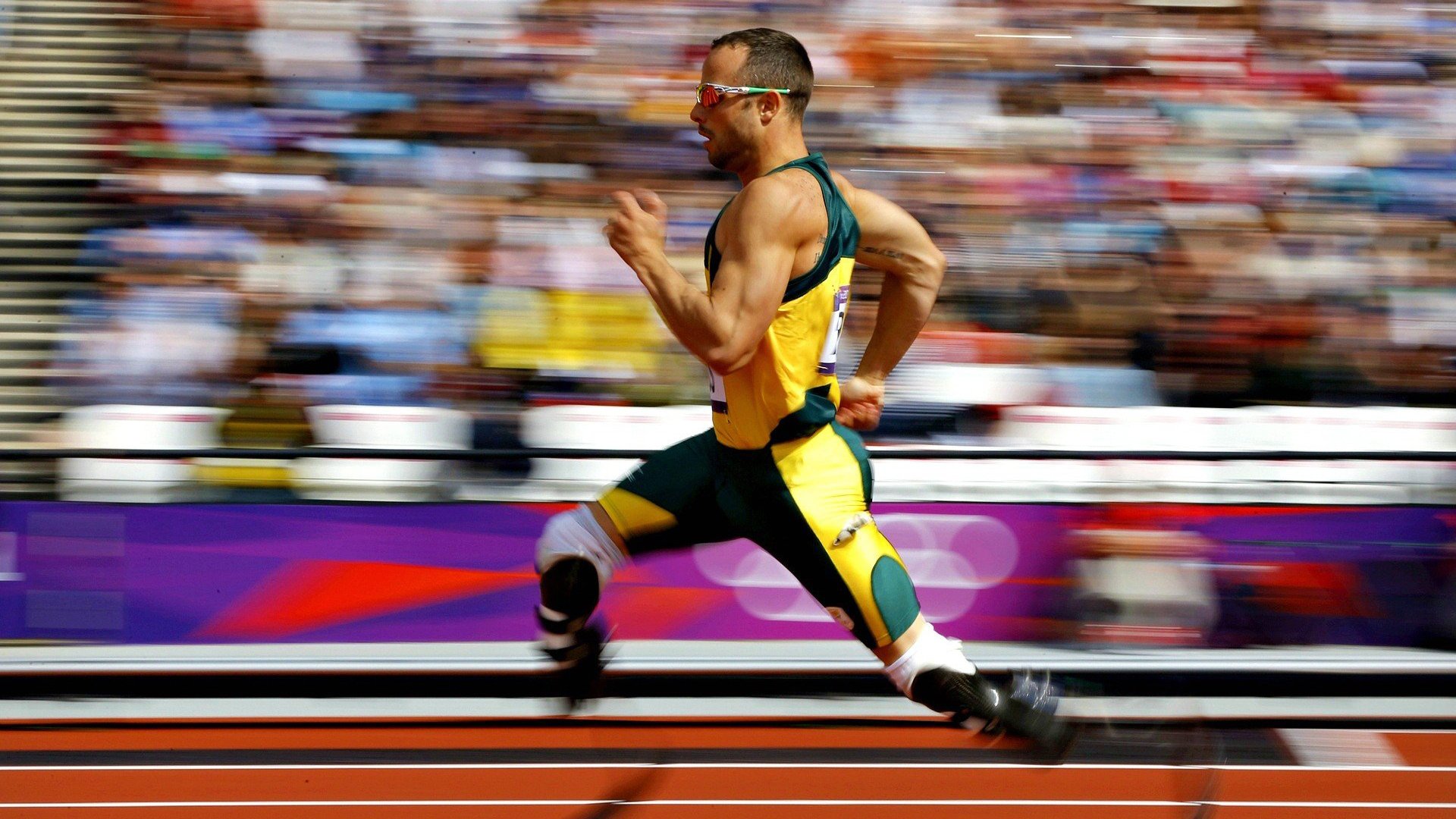 九游9游-弗朗索瓦·霍尔茨豪伊泽：南非队的战术核心，快速反击与传球无缝对接